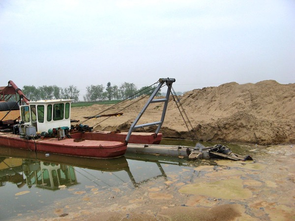 挖泥船 型號XL—CSD500